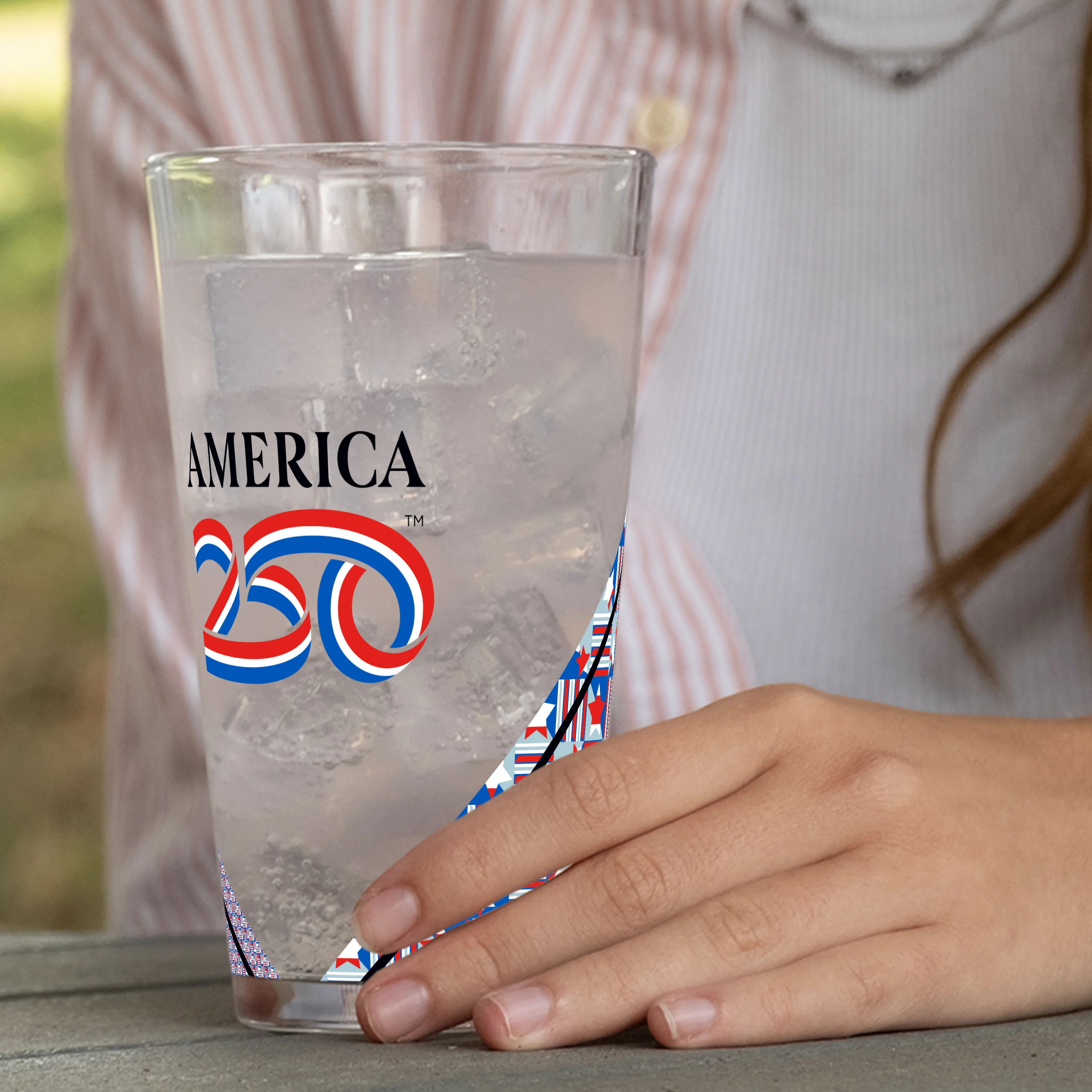America 250 16oz Stars and Stripes Pint Glass - Image 4