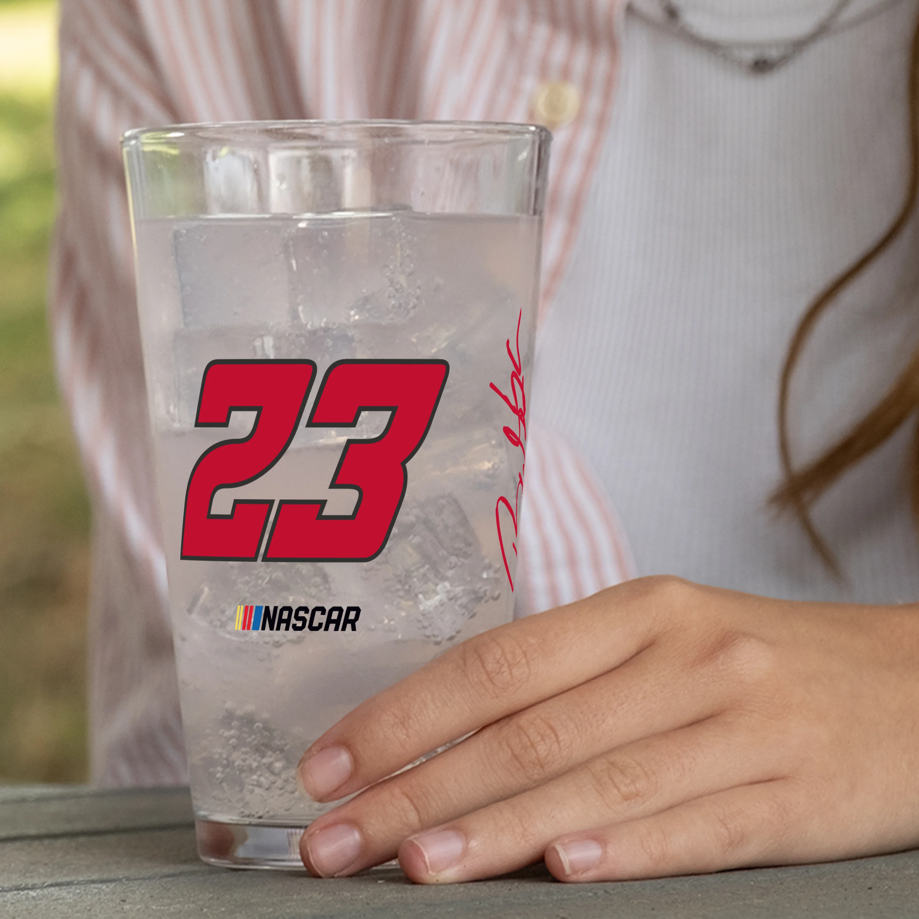 Bubba Wallace 16oz Gameday Pint Glass - Image 4