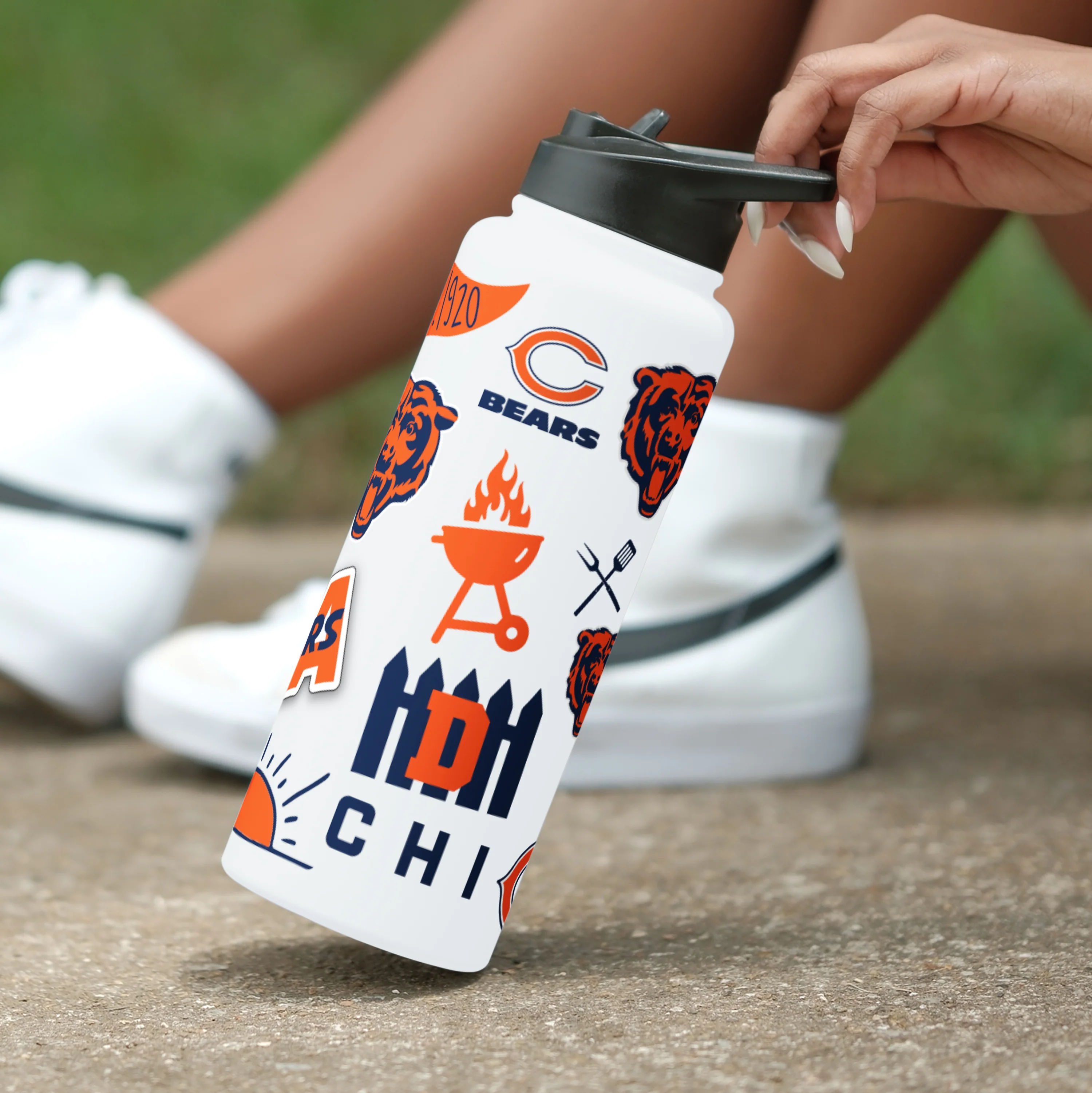 Chicago Bears 34oz Native Quencher Bottle - Image 3