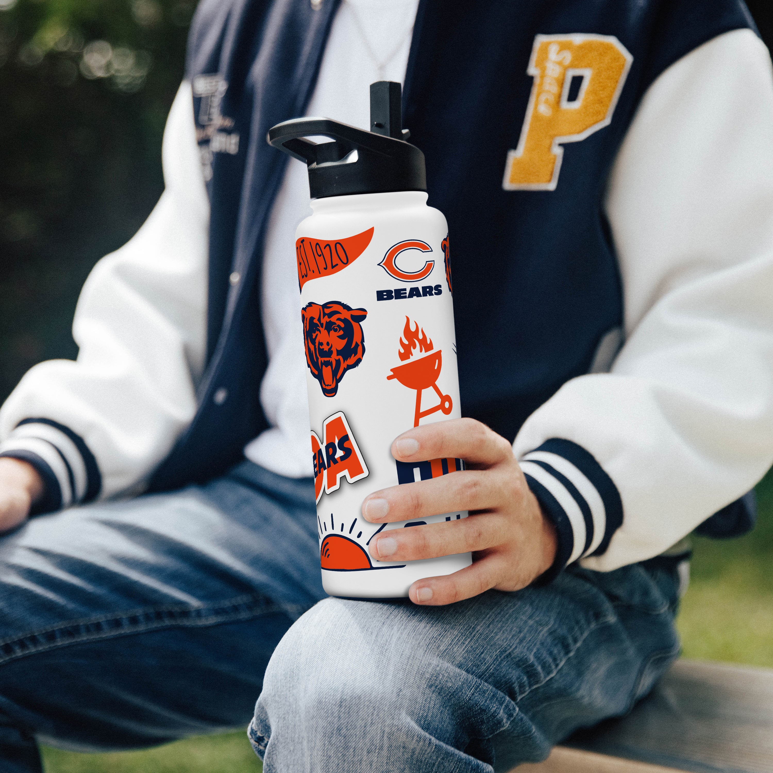 Chicago Bears 34oz Native Quencher Bottle - Image 5