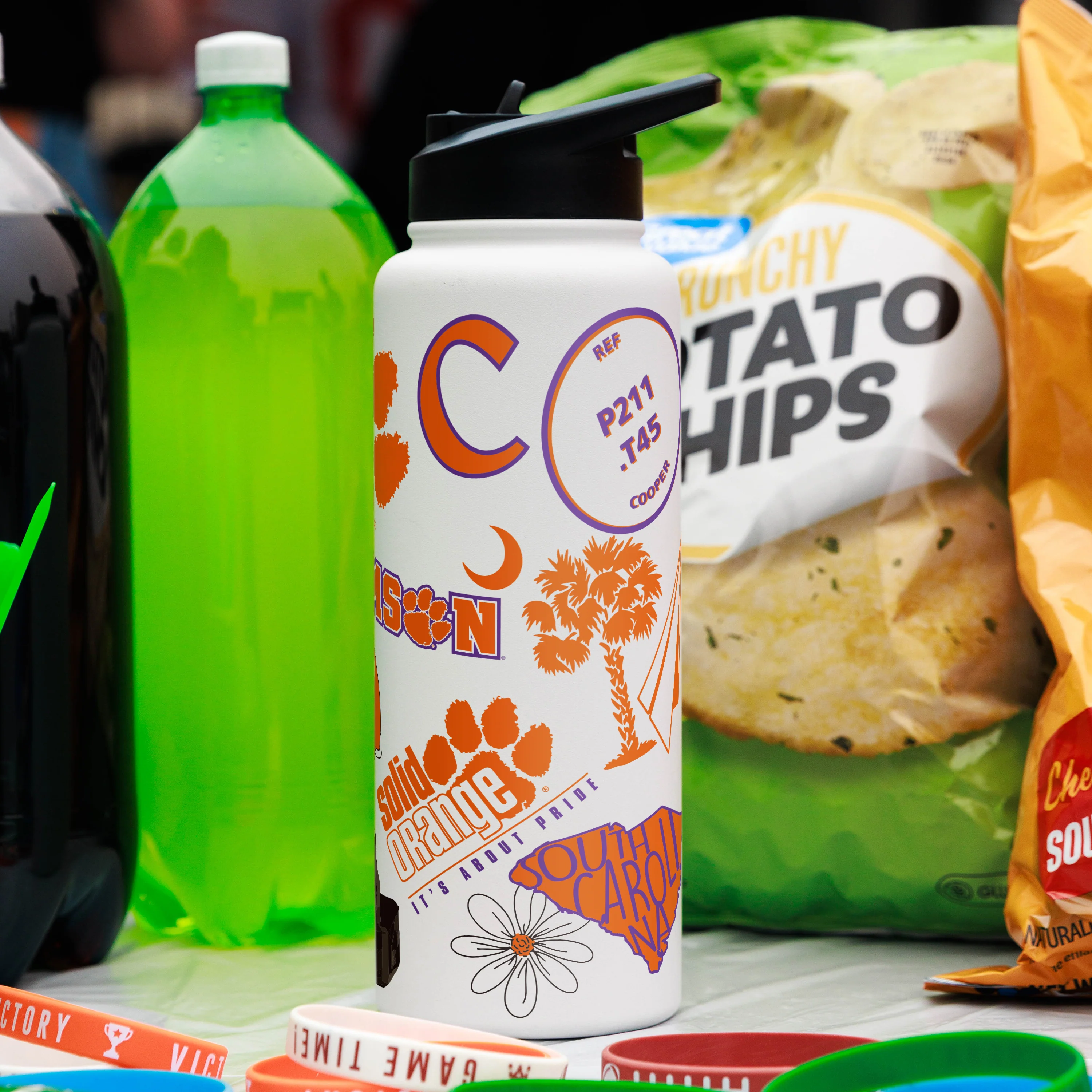 Clemson 34oz Native Quencher Bottle - Image 4