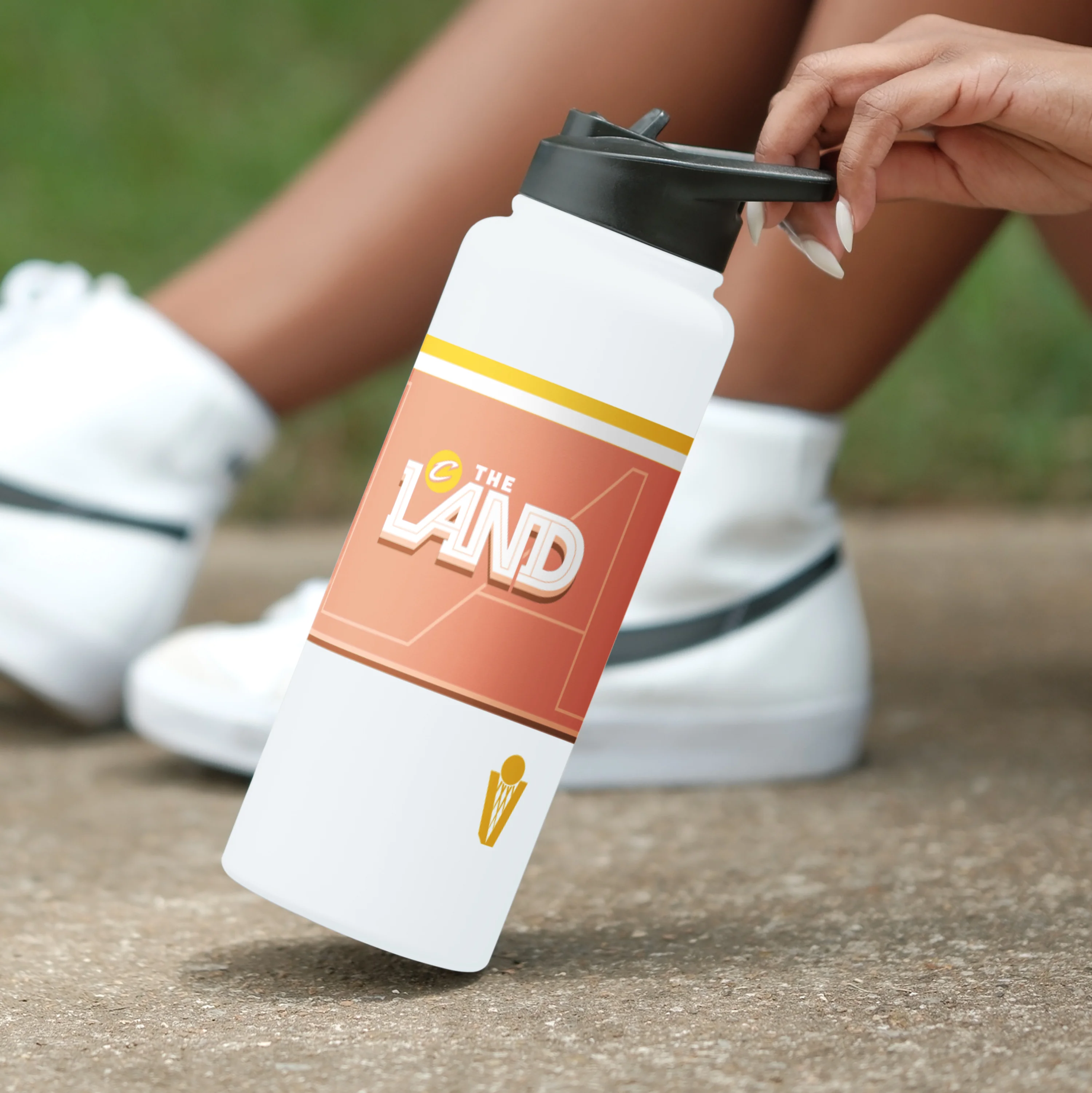 Cleveland Cavaliers 34oz City Edition 2026 Quencher Bottle - Image 4