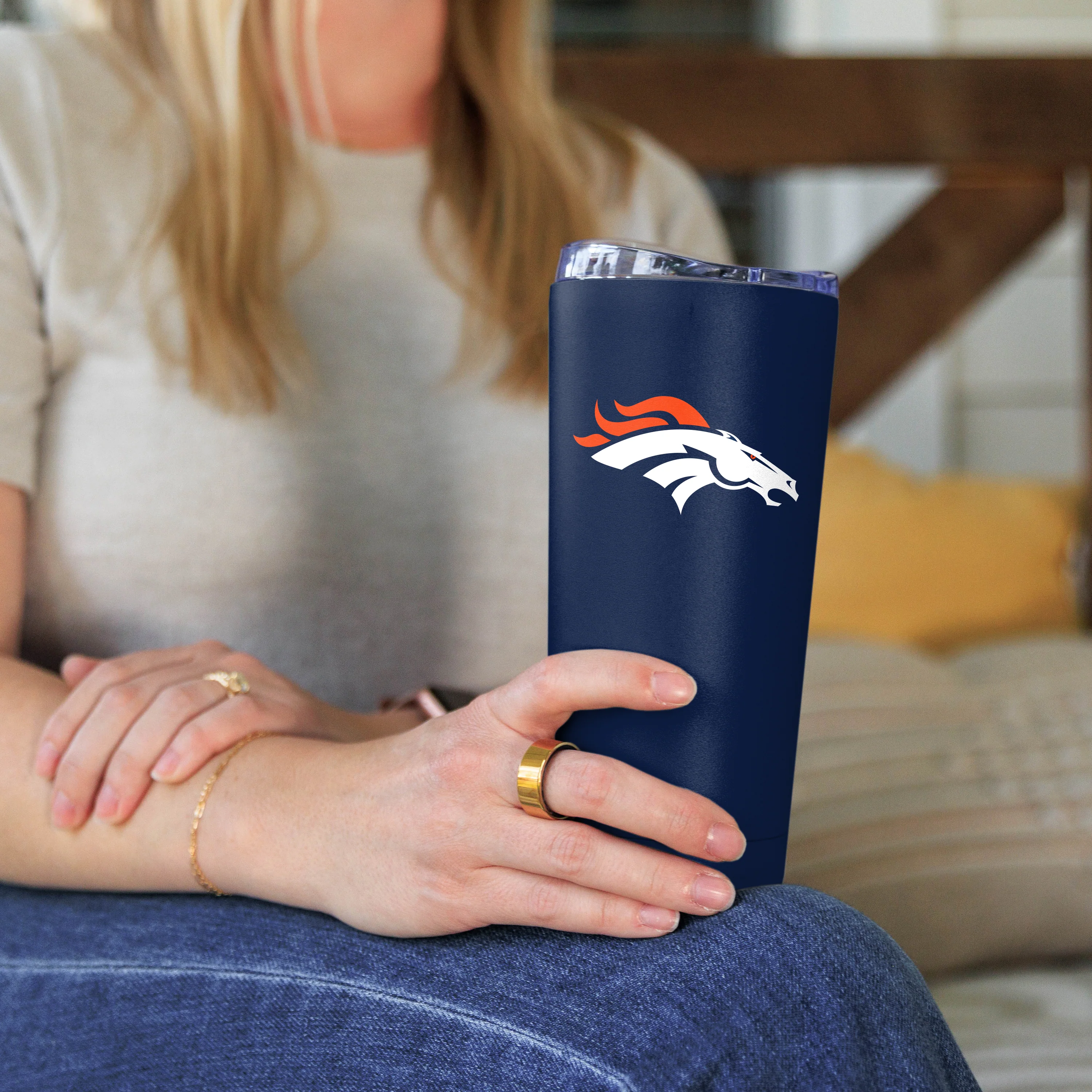 Denver Broncos 20oz Navy Flipside Powder Coat Tumbler - Image 4