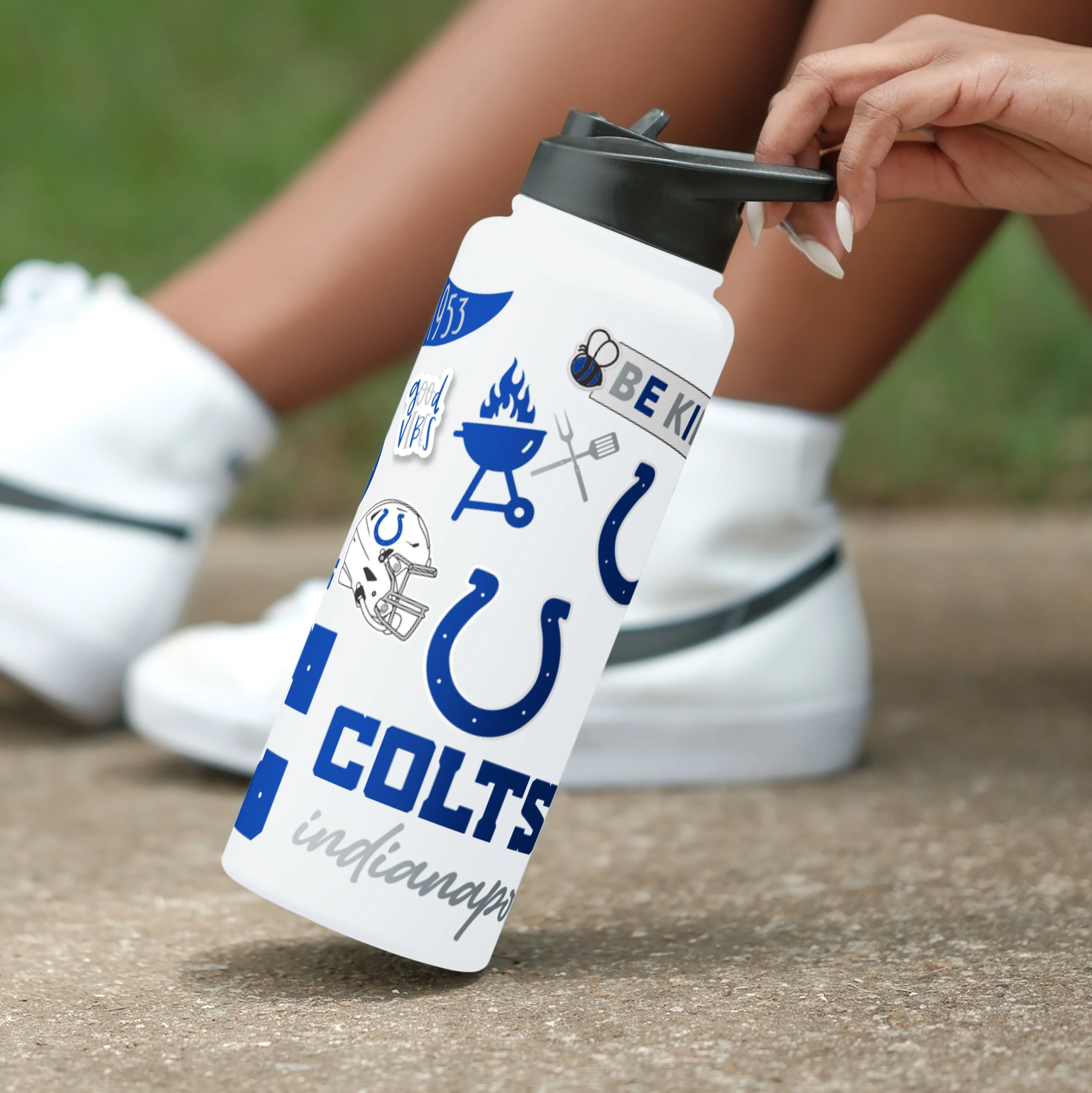 Indianapolis Colts 34oz Native Quencher Bottle - Image 3