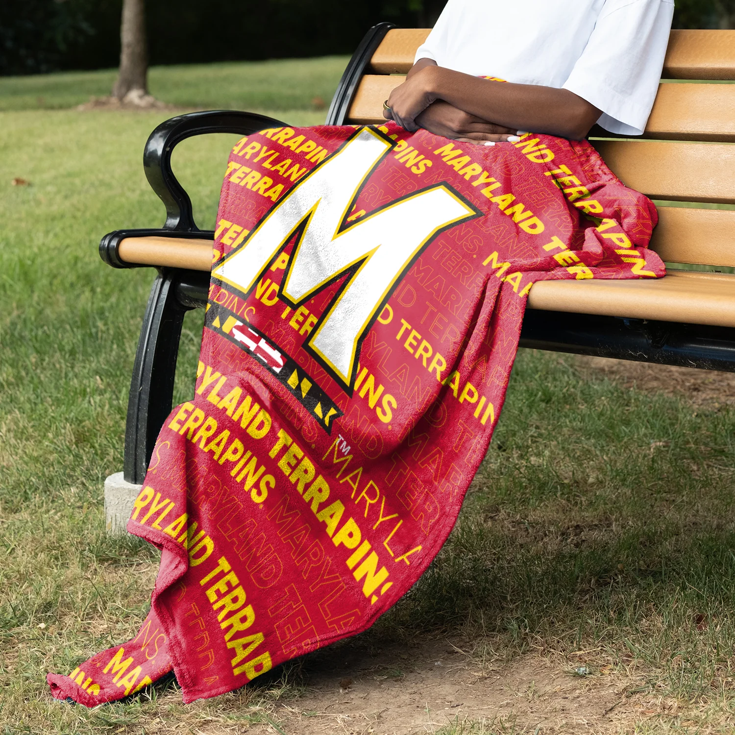 Maryland Classic Fleece Throw - Image 3