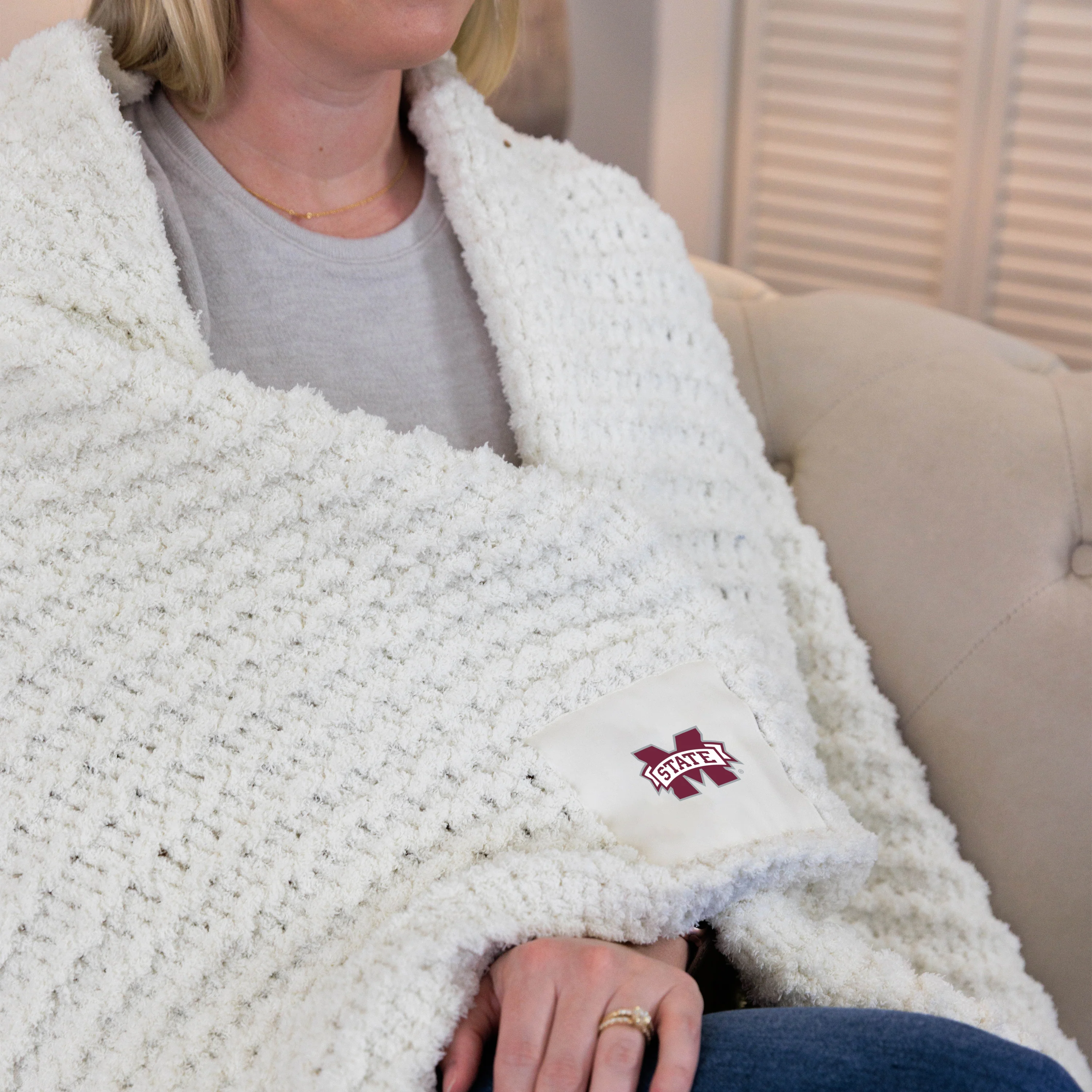 Mississippi State Solid Ivory Cable Knit Throw 50x60 - Image 2