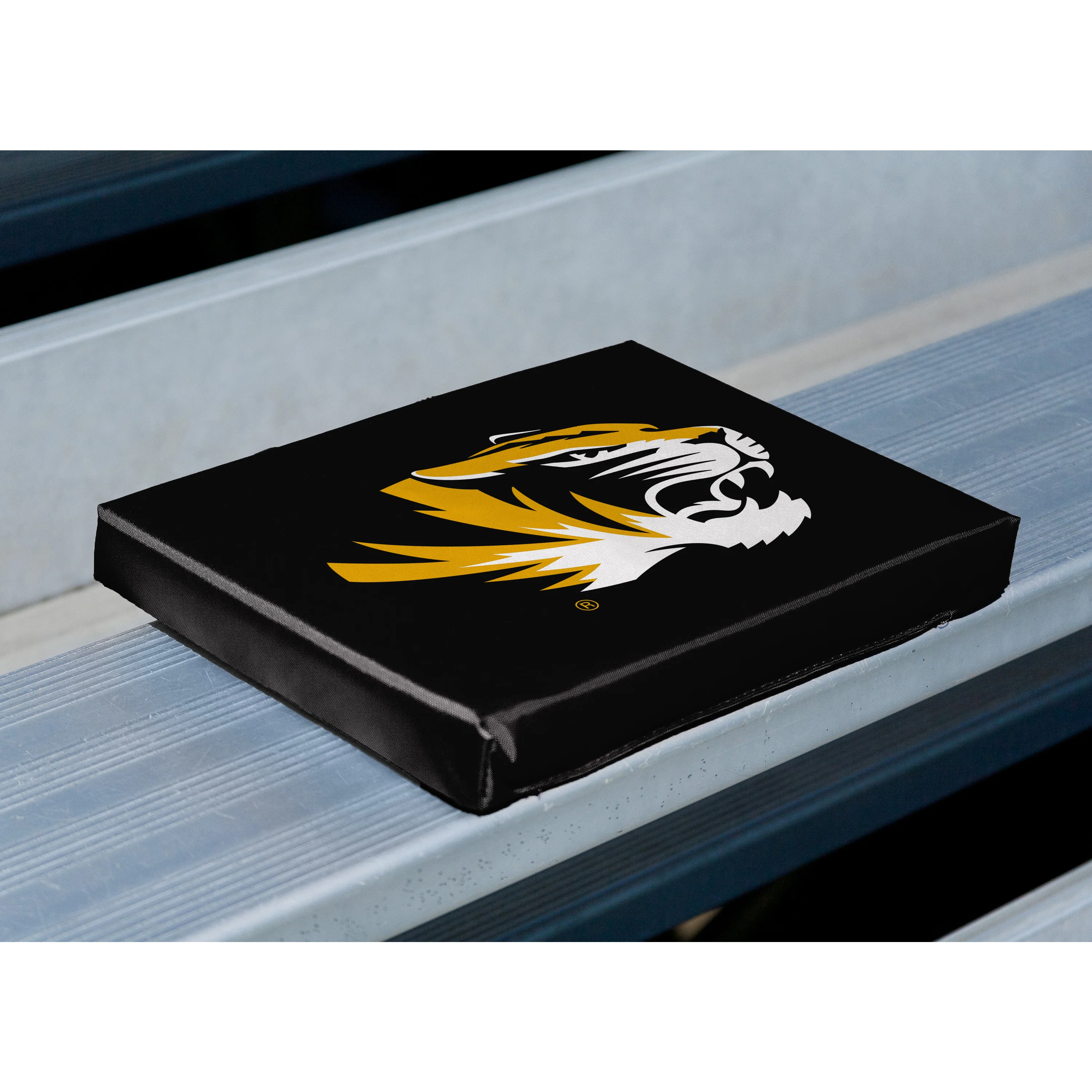 Missouri Bleacher Cushion - Image 4