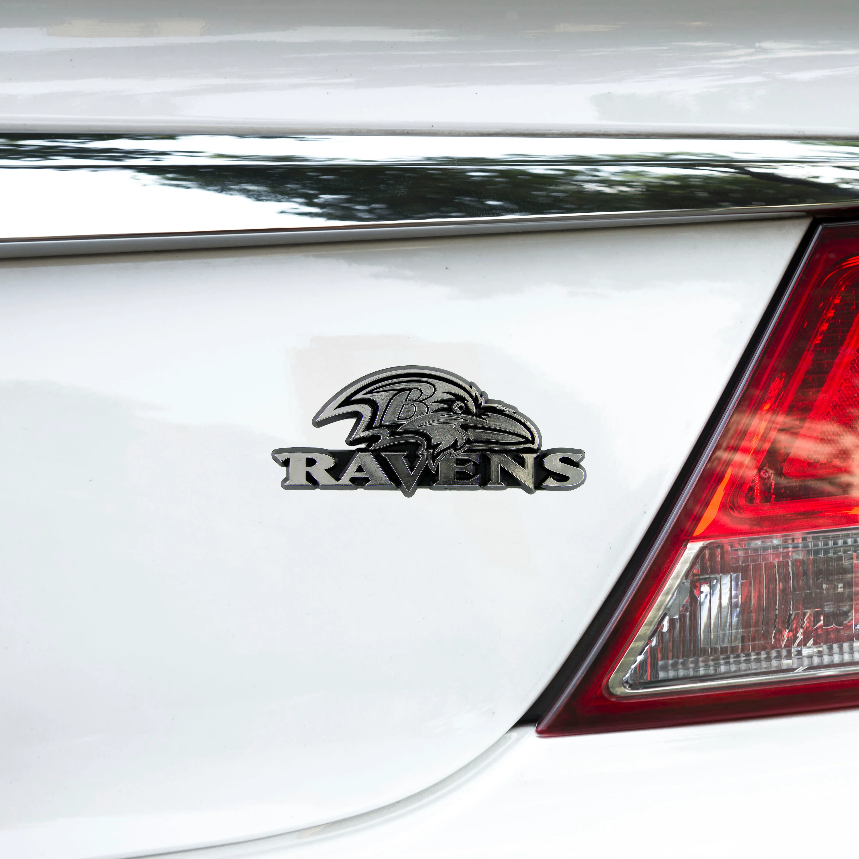 NFL - Baltimore Ravens Plastic Chrome Emblem - Image 2