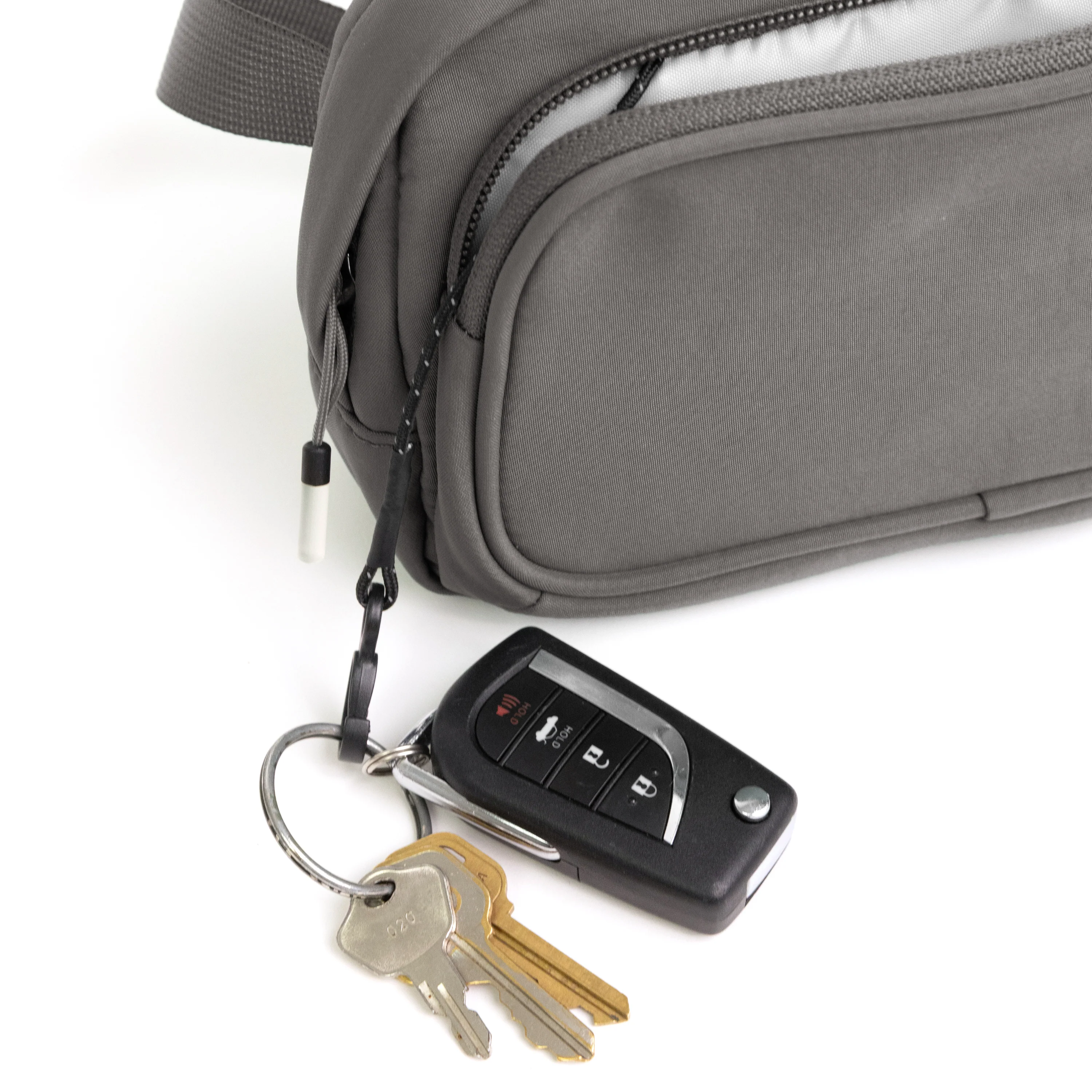 Ohio State Ash Everyday Belt Bag - Image 6