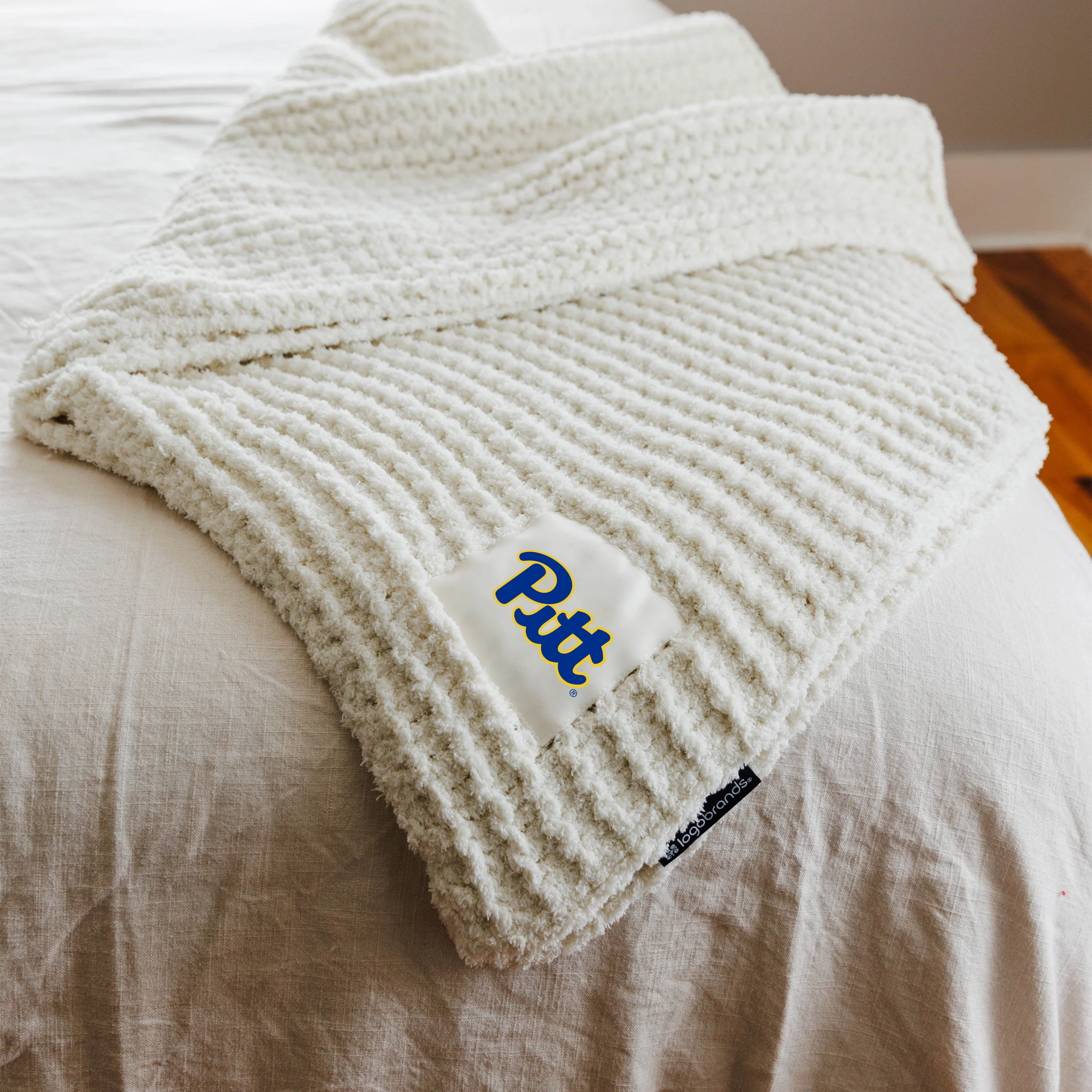 Pittsburgh Cable Knit Throw 50x60 - Image 4