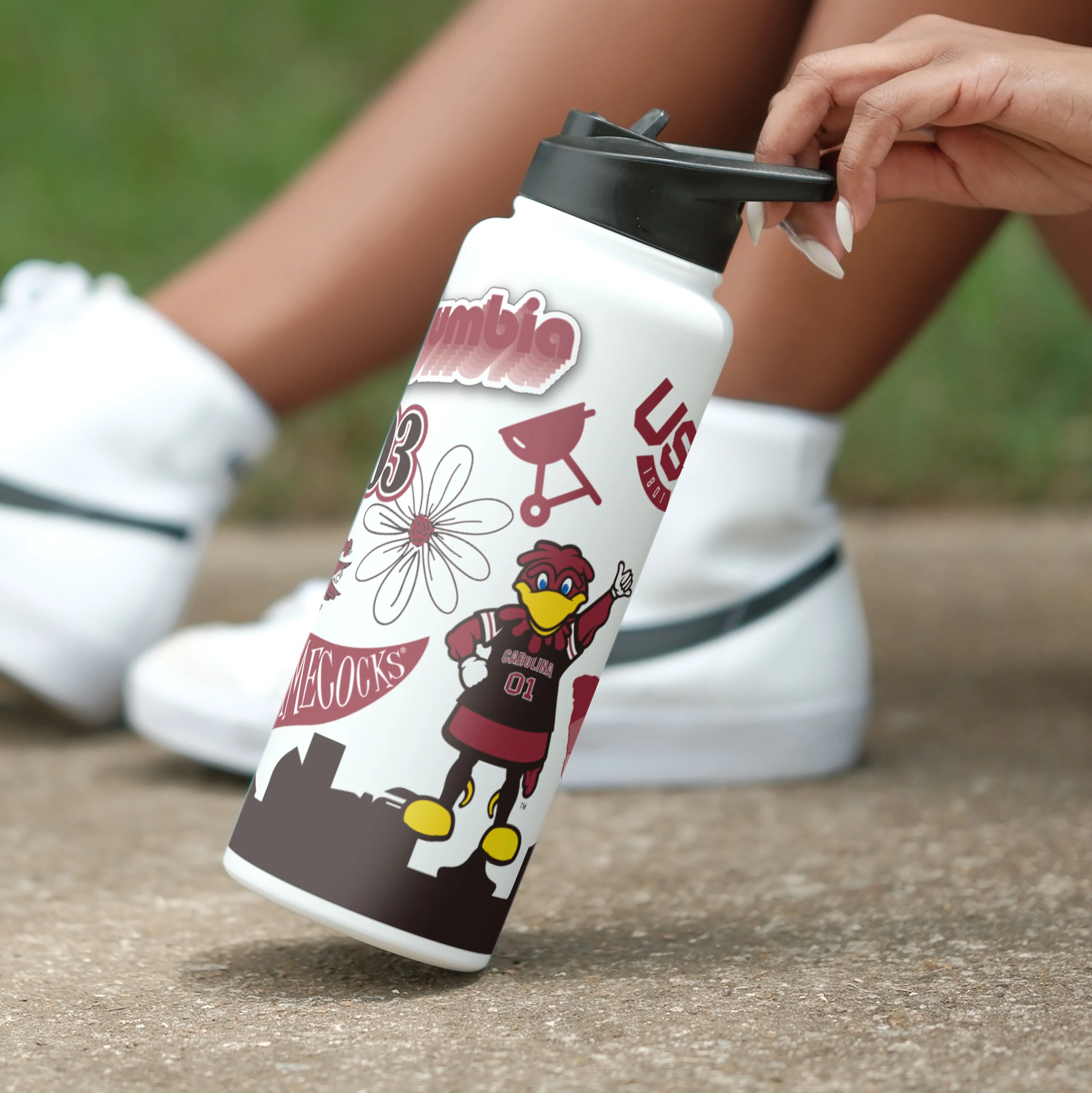 South Carolina 34oz Native Quencher Bottle - Image 2
