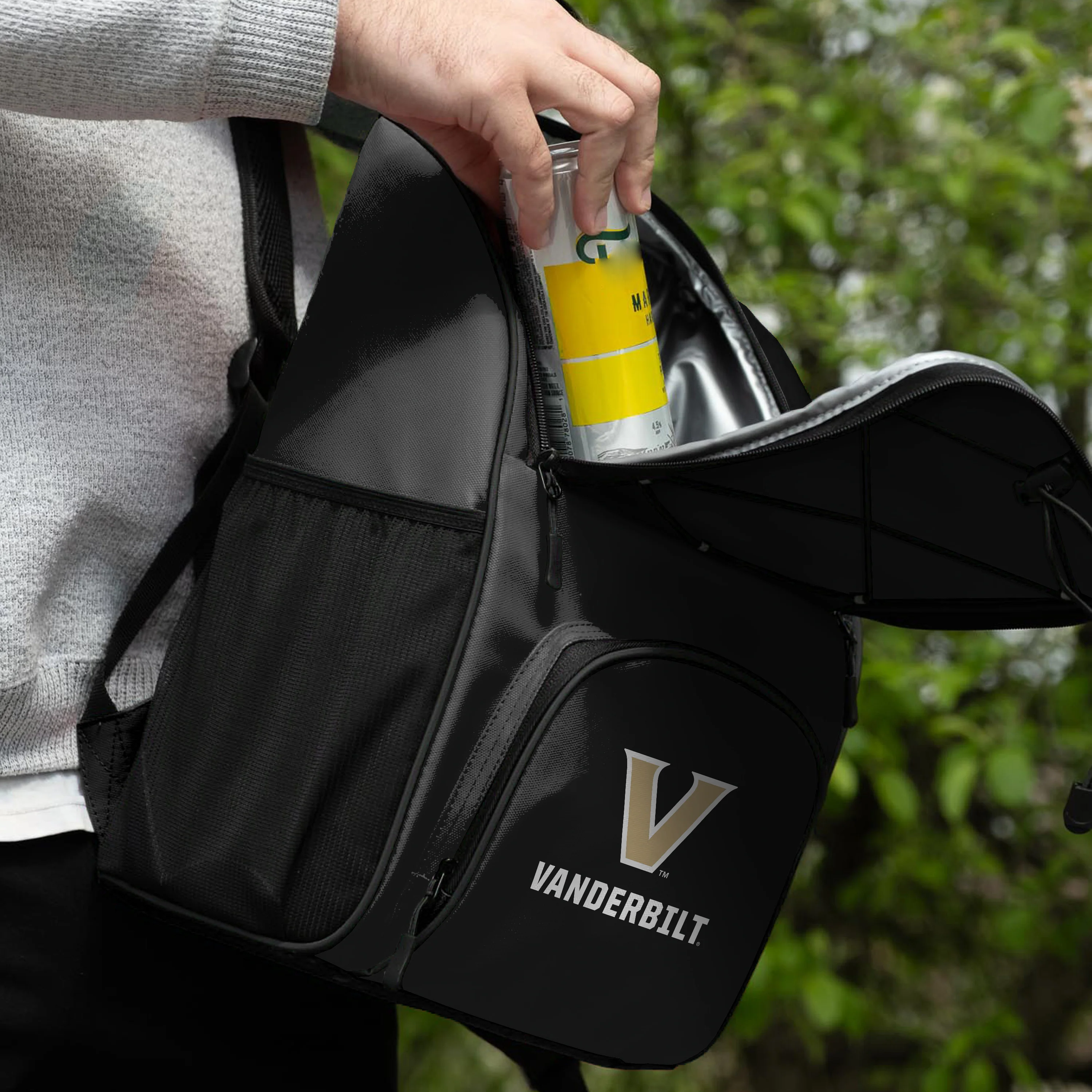 Vanderbilt 24 Can Flex Backpack Cooler - Image 3