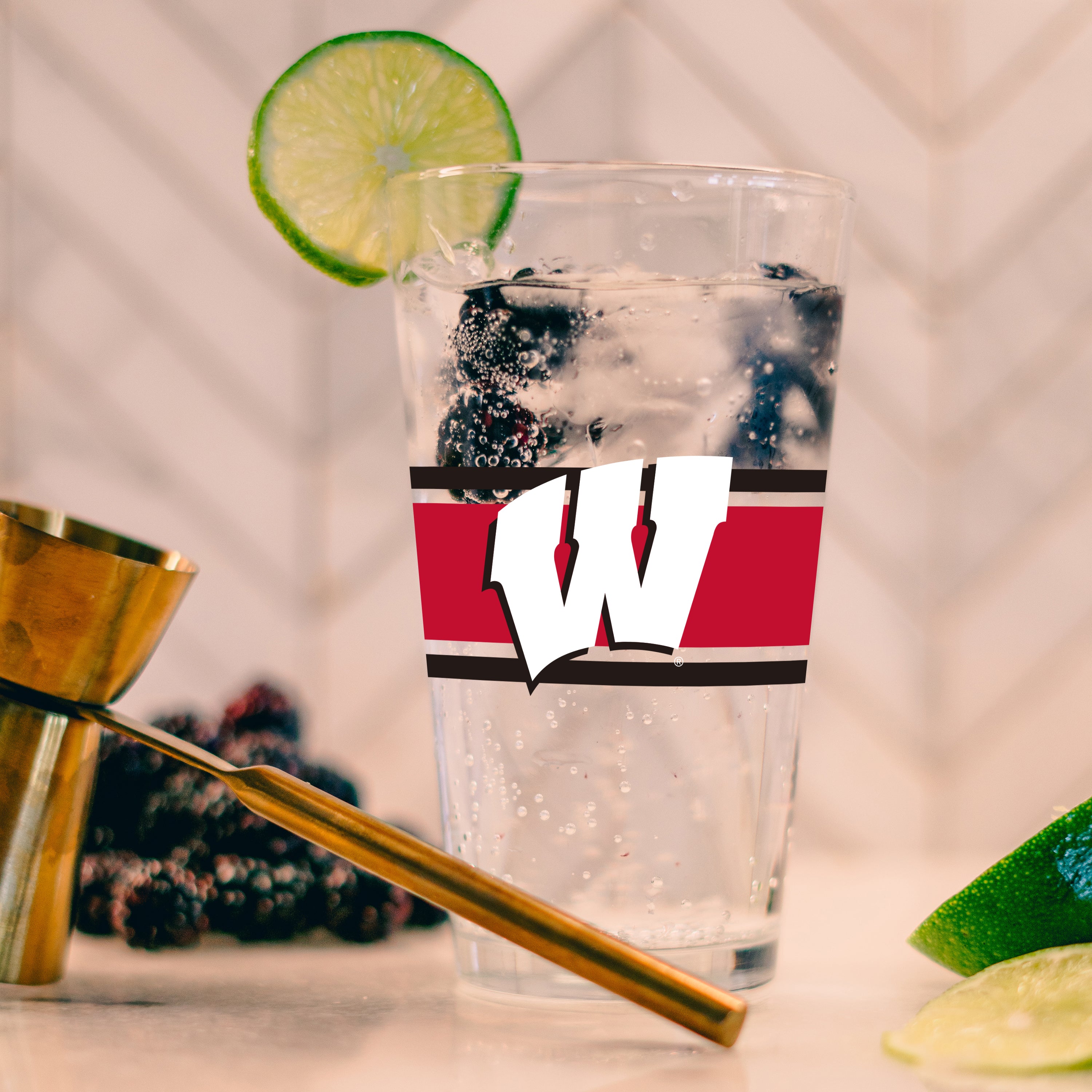 Wisconsin 16oz Stripe Pint Glass - Image 5
